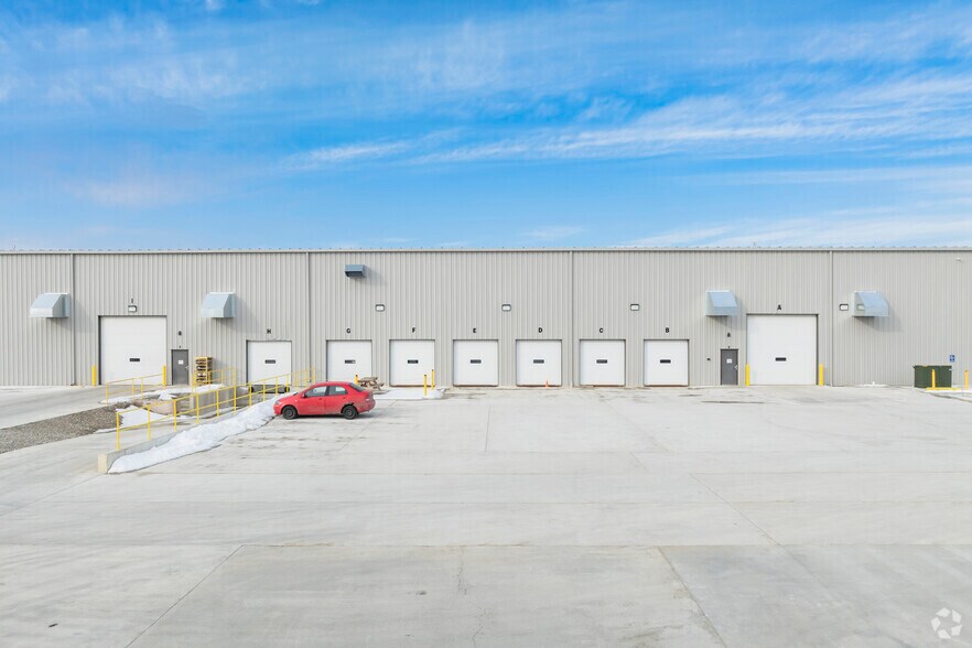 More Photos Of 2803 Wayne Haven St, Fort Wayne Manufacturing For Lease