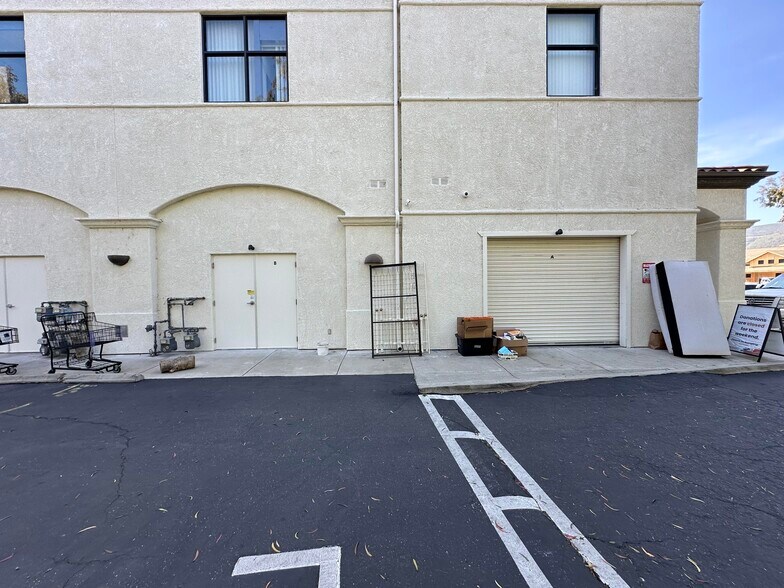 More Photos Of 175 McMurray Rd, Buellton General Retail For Lease