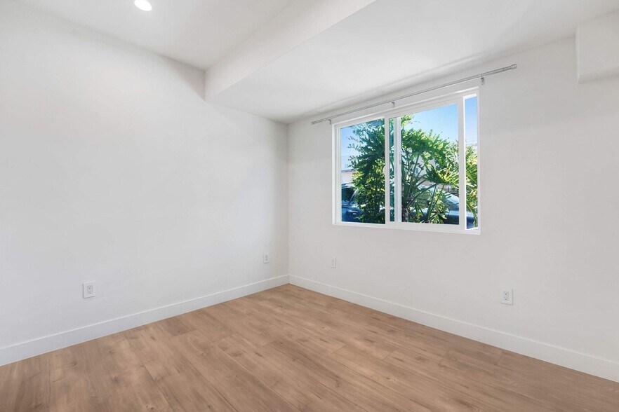 More Photos Of 6626 Darby Ave, Reseda Apartments For Sale