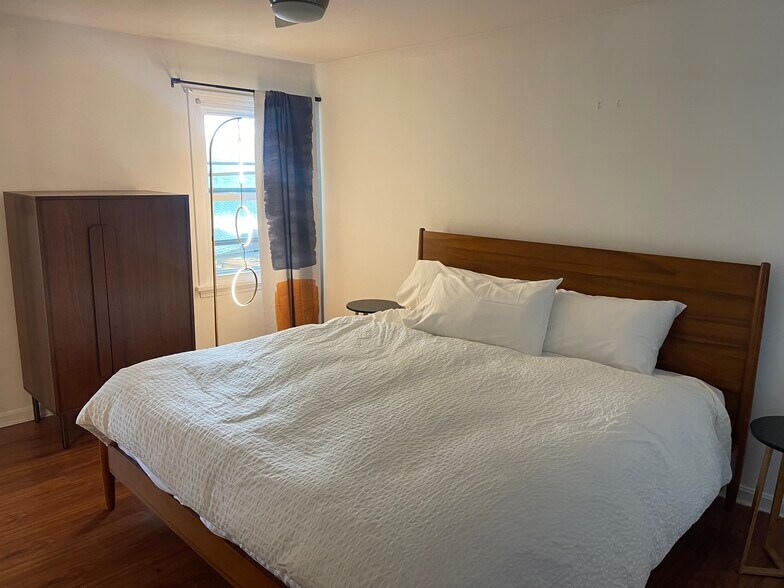 More Photos Of 6410 Transylvania Beach Rd, Prospect Specialty For Sale