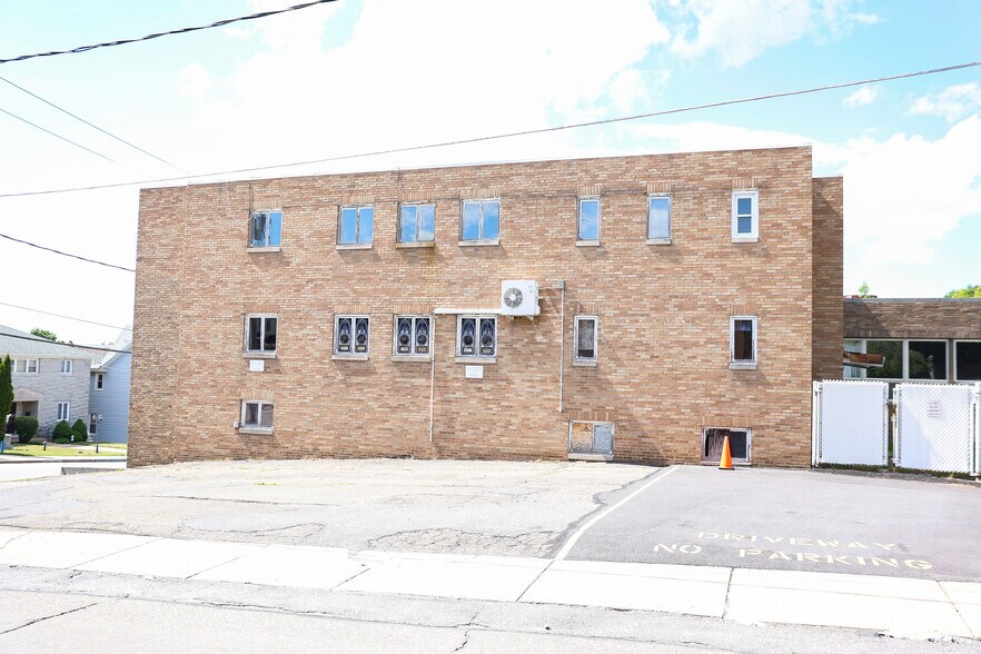More Photos Of 741-755 N Vine St, Hazleton Apartments For Sale