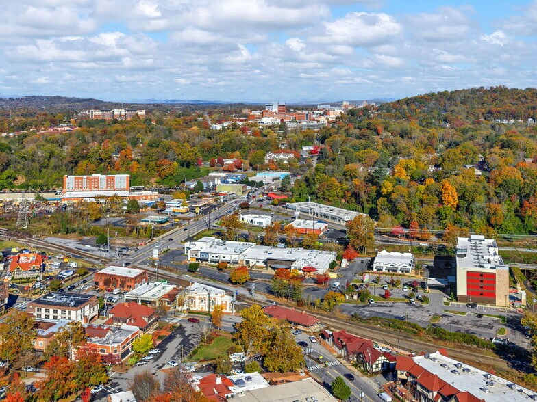 More Photos Of 30 Lodge St, Asheville Restaurant For Sale