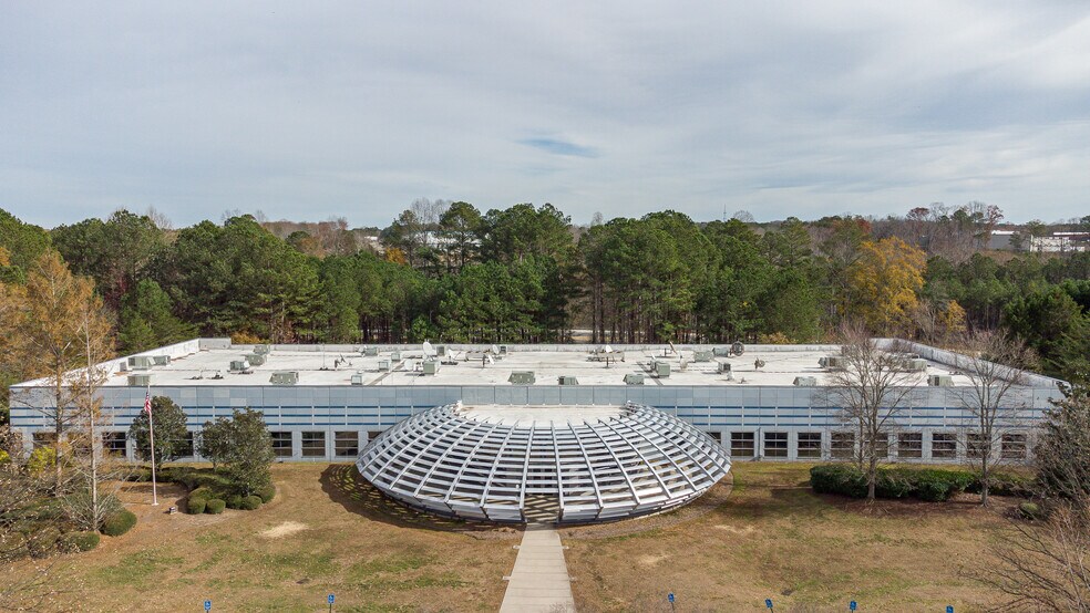 More Photos Of 190 Bluegrass Valley Pky, Alpharetta Office For Lease