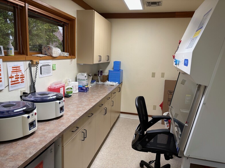 More Photos Of 2850 State St, Medford Medical For Sale