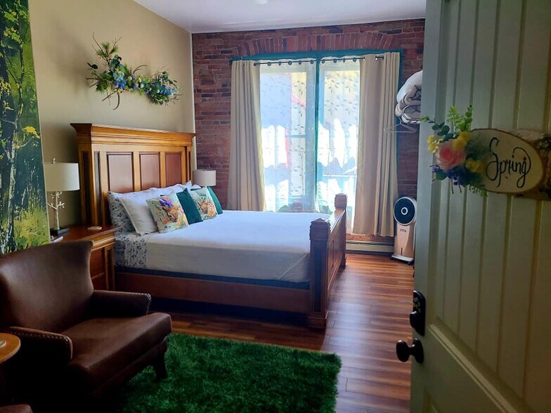 More Photos Of 123 N Main St, Creede Hotel For Sale