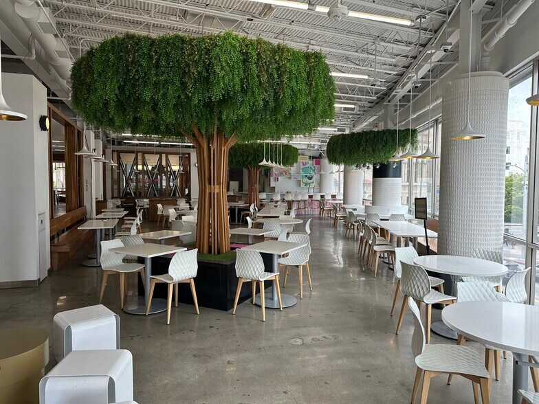 More Photos Of 3500 Wilshire Blvd, Los Angeles General Retail For Sale