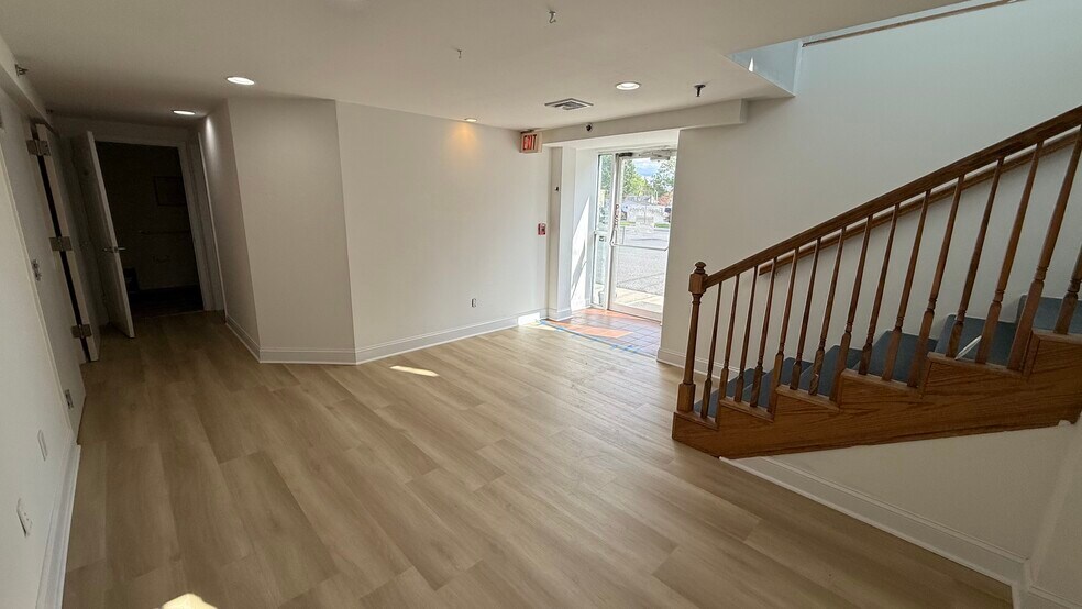 More Photos Of 4200 William Penn Hwy, Easton General Retail For Lease