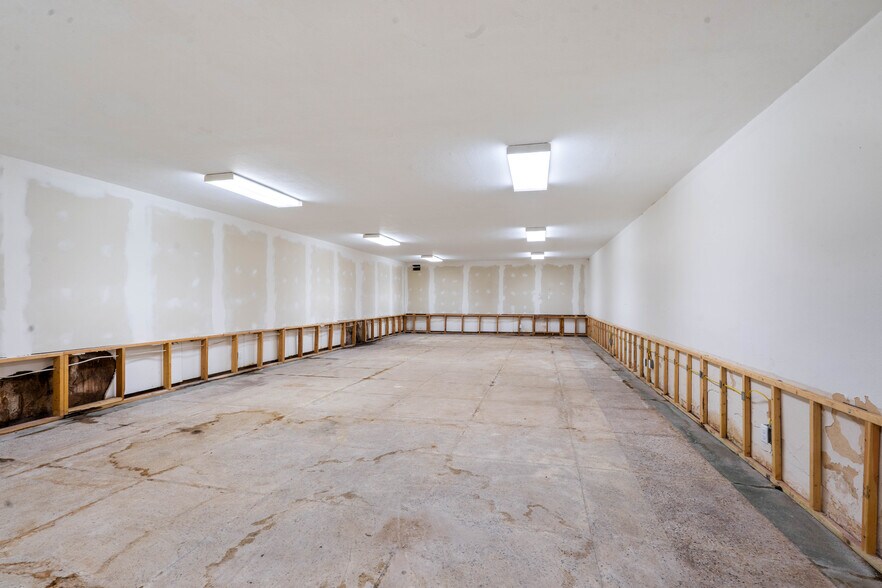 More Photos Of 1304 Hammond Ave, Superior Apartments For Sale