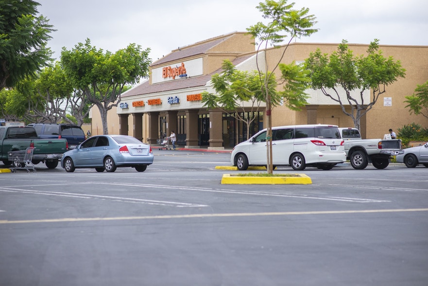 More Photos Of 12761-12913 Harbor Blvd, Garden Grove Unknown For Lease