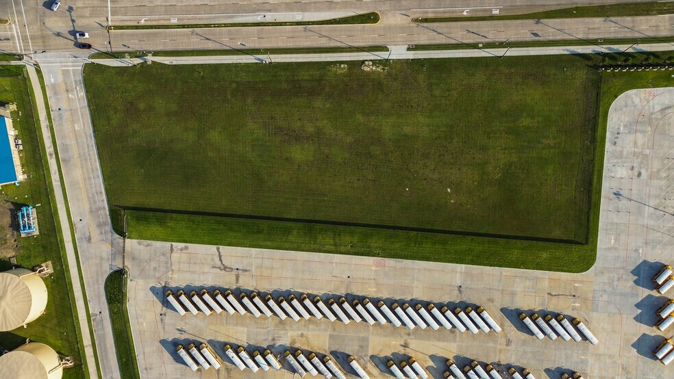 More Photos Of FM 518 @ @ Louisiana, League City Land For Sale
