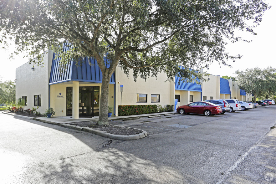 Primary Photo Of 727 Commerce Dr, Venice Manufacturing For Lease