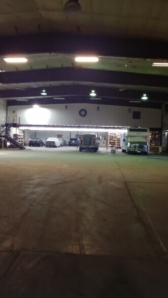 More Photos Of 11 Spellman Rd, Plattsburgh Manufacturing For Lease