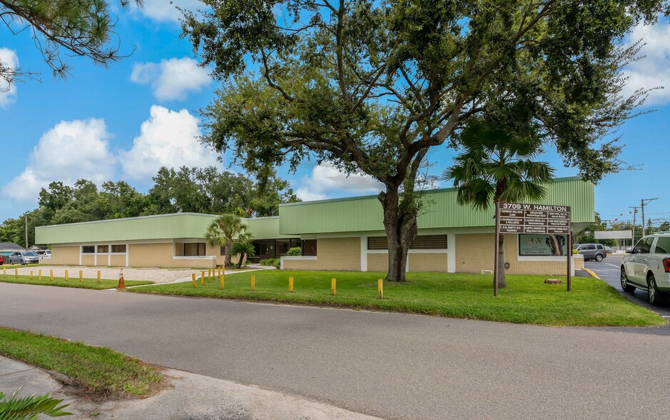 Primary Photo Of 3709 W Hamilton Ave, Tampa Medical For Sale