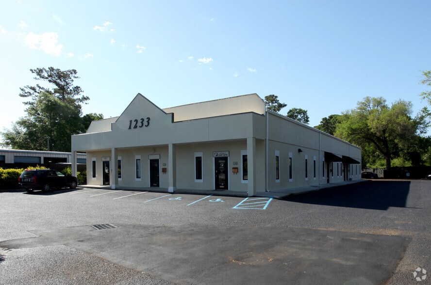 More Photos Of 1233 Ben Sawyer Blvd, Mount Pleasant Office For Lease