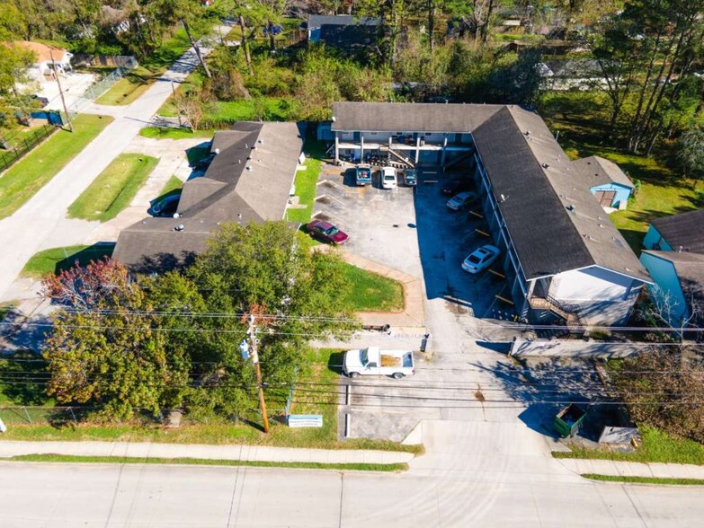 More Photos Of 9222 Lockwood Dr, Houston Apartments For Sale