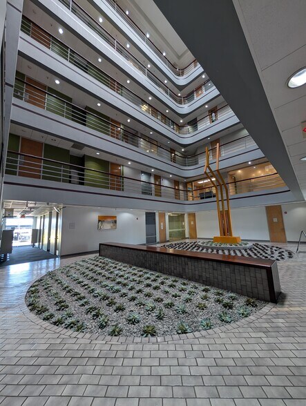 More Photos Of 6666 Harwin Dr, Houston Office For Lease