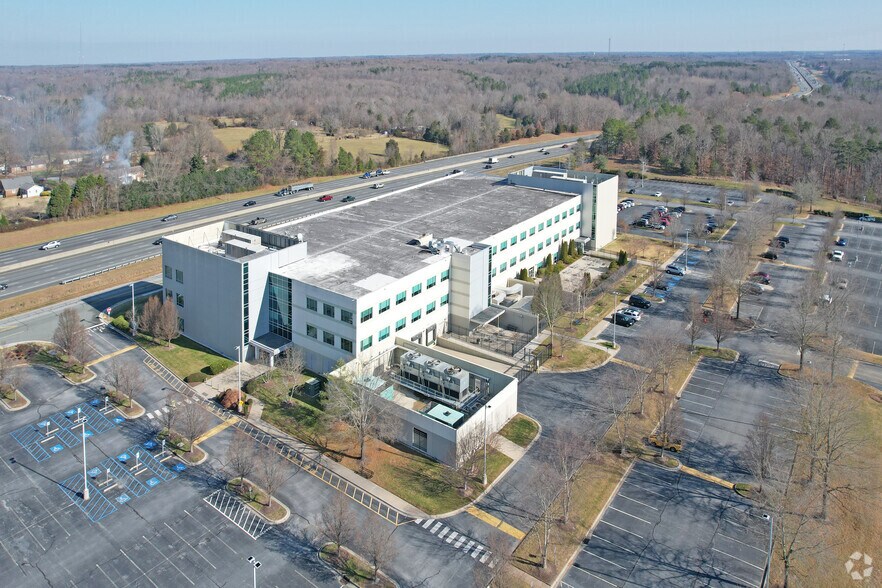 More Photos Of 5450 Millstream Rd, Mcleansville Office For Lease