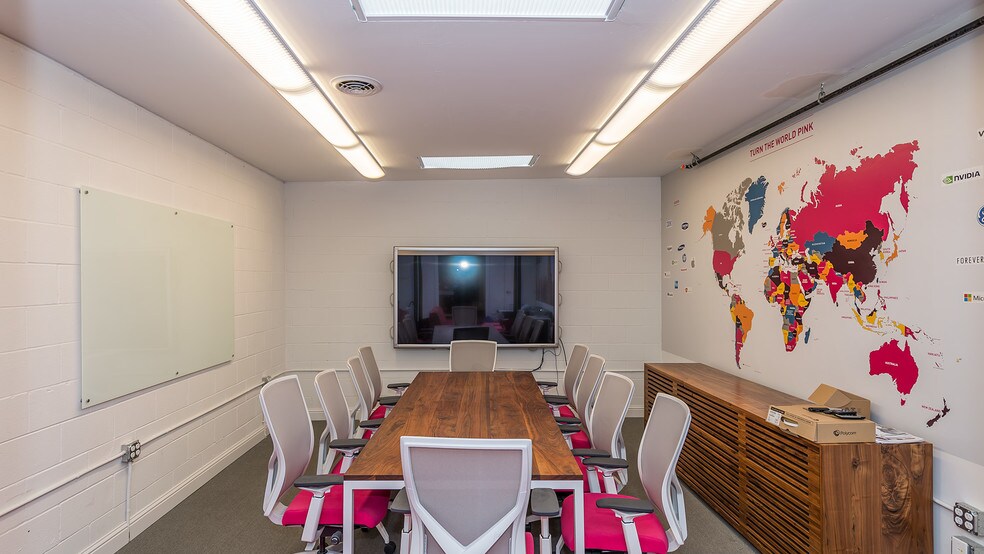 More Photos Of 1426 Burlingame Ave, Burlingame Storefront Retail Residential For Lease