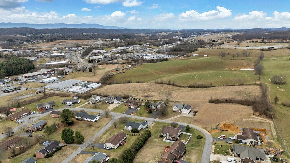 More Photos Of 973 W Main St, Abingdon Specialty For Sale