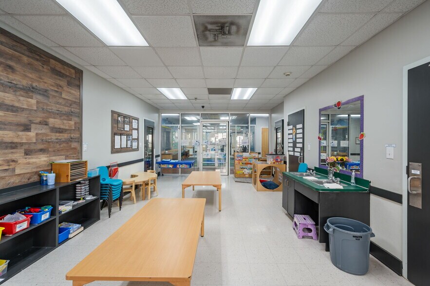 More Photos Of 10002 Camino Bandera, San Antonio Daycare Center For Sale