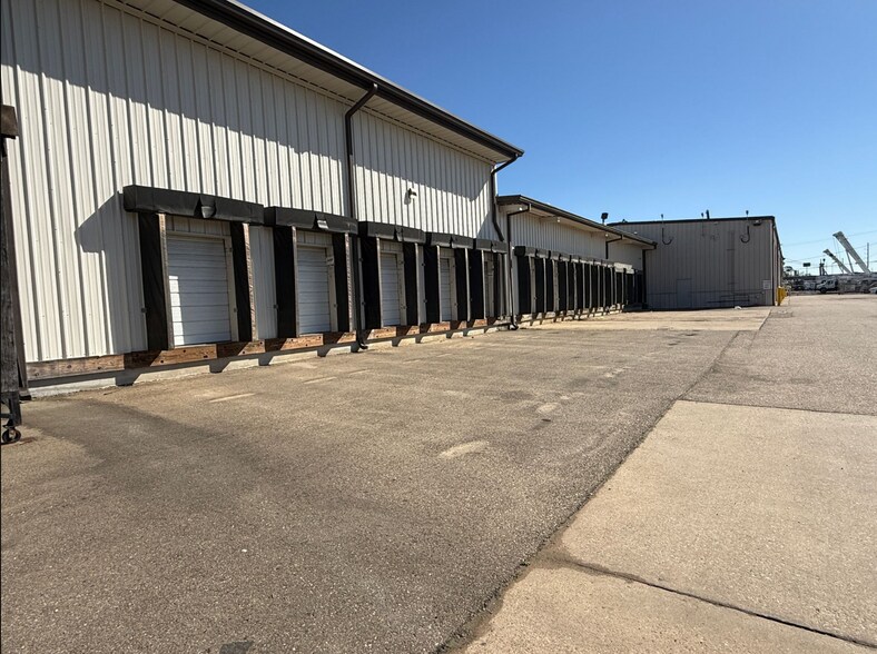 More Photos Of 2600 Booth St, Monroe Distribution For Sale