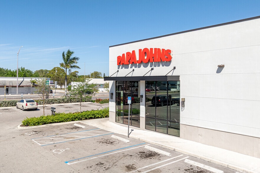 More Photos Of 2890 W Broward Blvd, Fort Lauderdale Freestanding For Lease