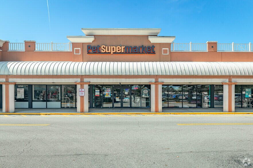 More Photos Of 5701-5881 N University Dr, Tamarac Unknown For Lease