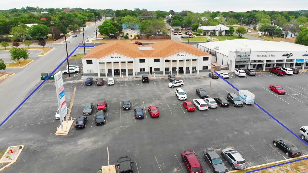 More Photos Of 705 US Highway 281, Marble Falls Office For Lease