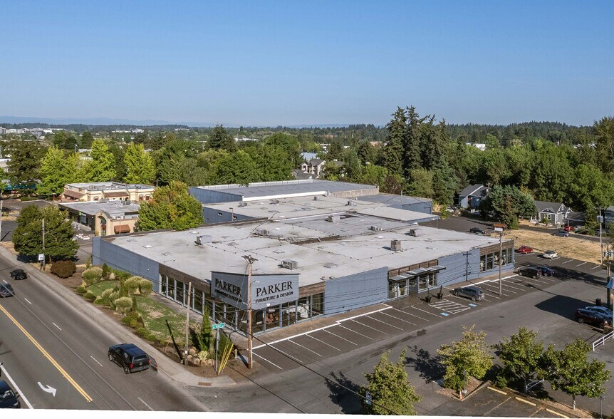 More Photos Of 10375 SW Beaverton-Hillsdale Hwy, Beaverton Freestanding For Sale