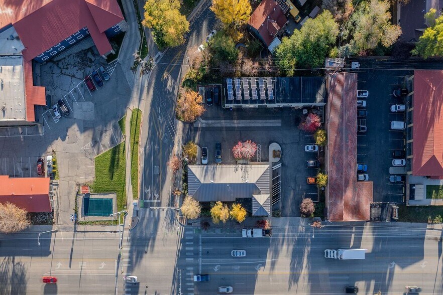 More Photos Of 2180 Main Ave, Durango Freestanding For Sale