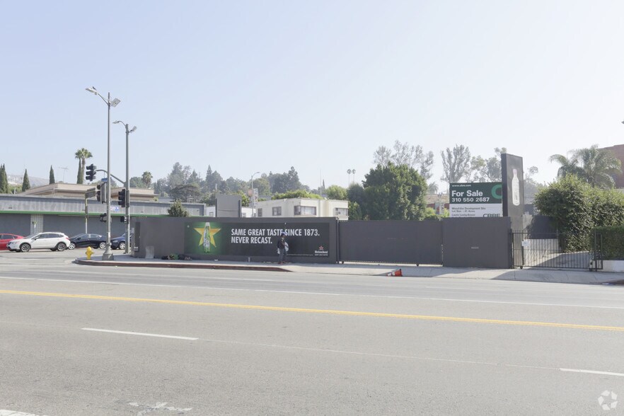 More Photos Of 6125 Hollywood Blvd, Los Angeles Freestanding For Lease