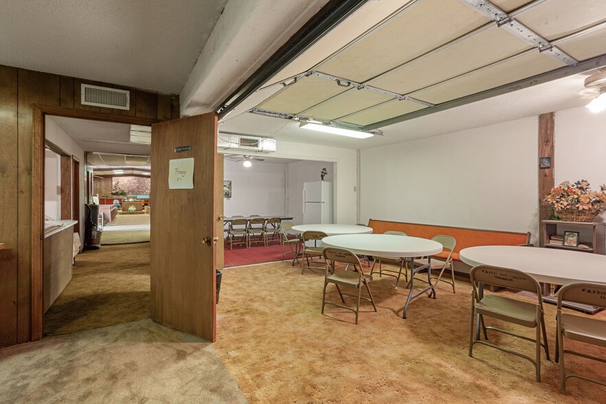 More Photos Of 9835 Frankoma Rd, Sapulpa Religious Facility For Sale