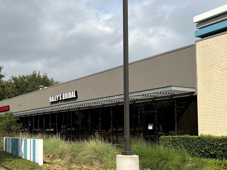 More Photos Of 14430 Midway Rd, Farmers Branch Unknown For Lease