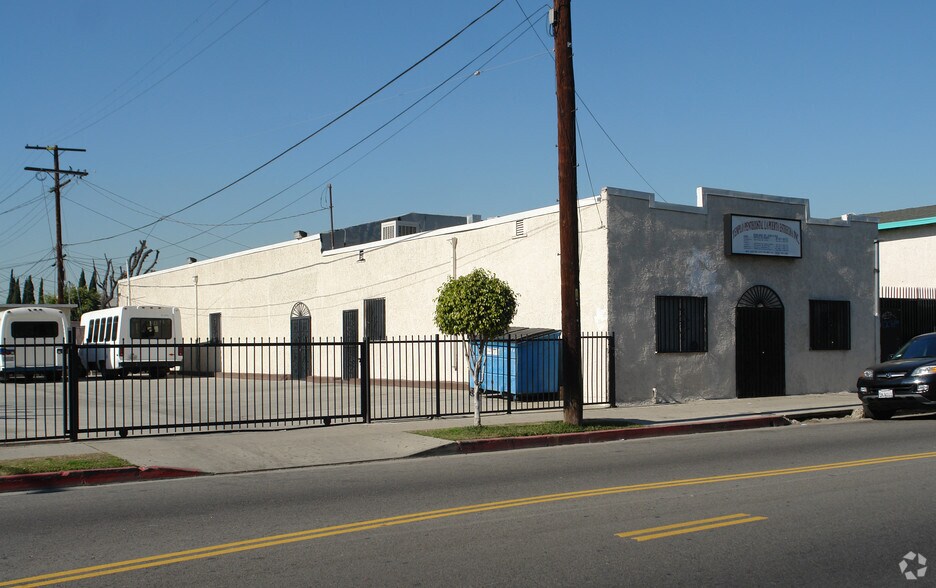 Primary Photo Of 6617 S San Pedro St, Los Angeles Office Residential For Sale