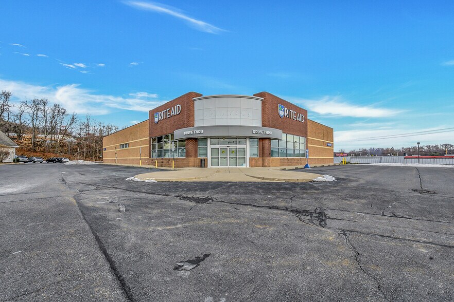 More Photos Of 1777 N Keyser Ave, Scranton Drugstore For Lease
