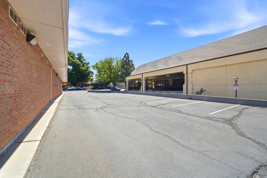 More Photos Of 502 Colorado Ave, La Junta Medical For Sale