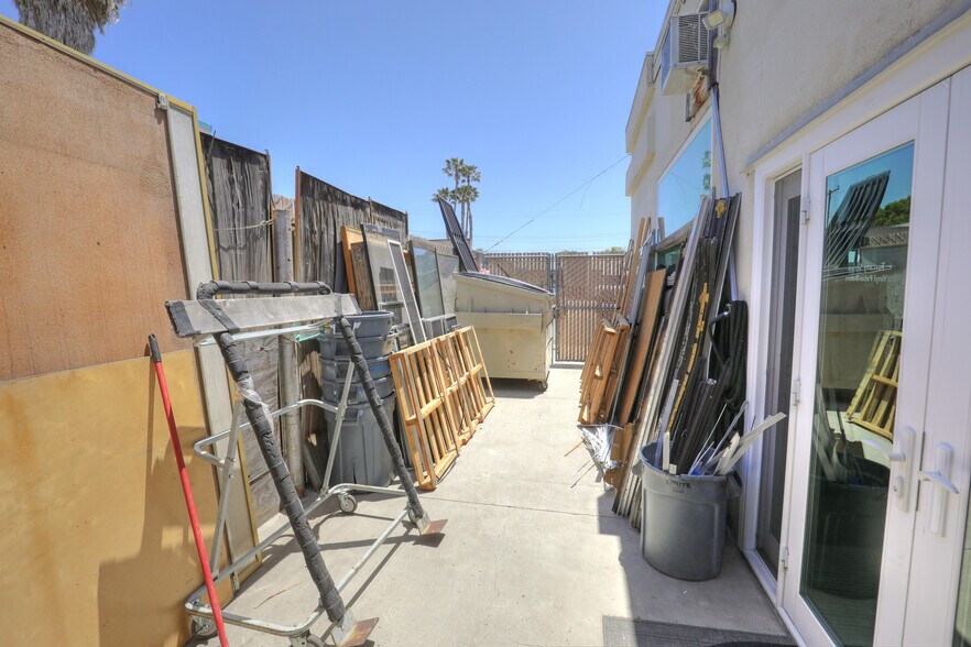 More Photos Of 310 Pine Ave, Goleta Warehouse For Sale