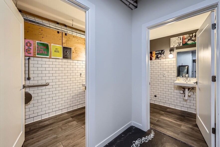 More Photos Of 2611 S 1st Ave, Minneapolis Office For Sale