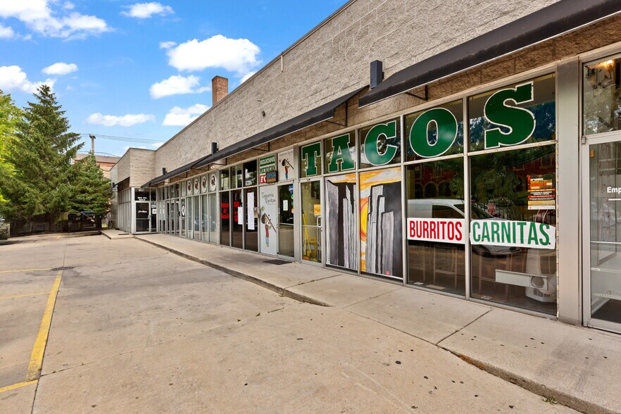 More Photos Of 700 E 47th St, Chicago Storefront For Sale