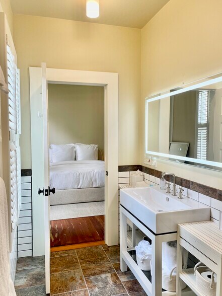 More Photos Of 216 Church St, Pensacola Office Residential For Sale