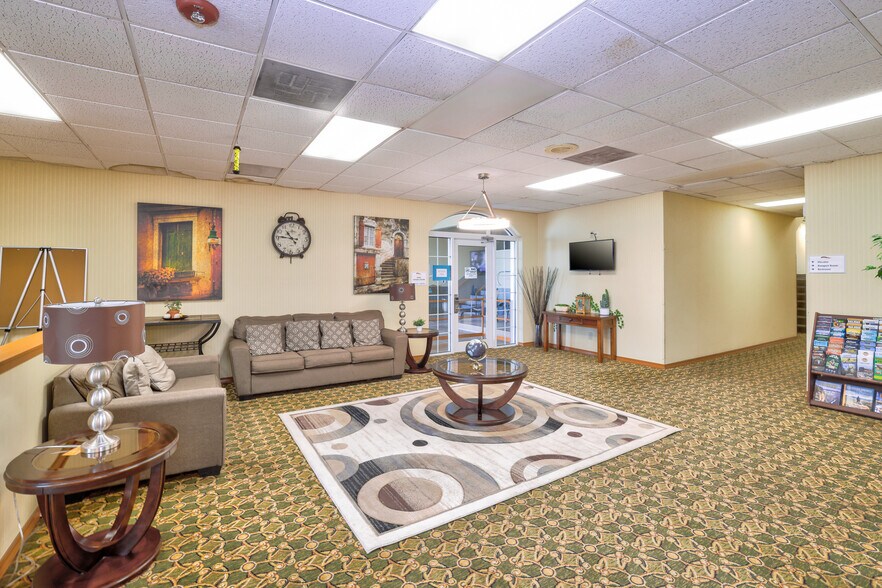 More Photos Of 14378 US 34, Fort Morgan Hotel For Sale