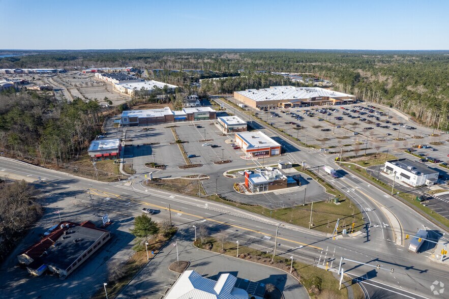 More Photos Of 2419 Cranberry Hwy, Wareham Unknown For Lease