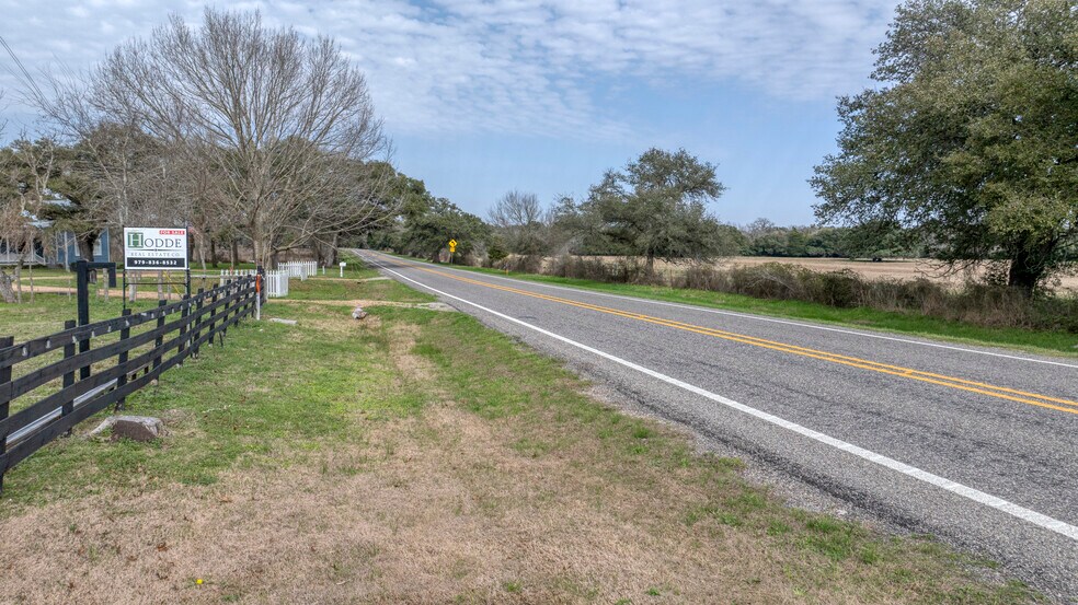 More Photos Of 2260 Texas 237, Round Top Warehouse For Lease