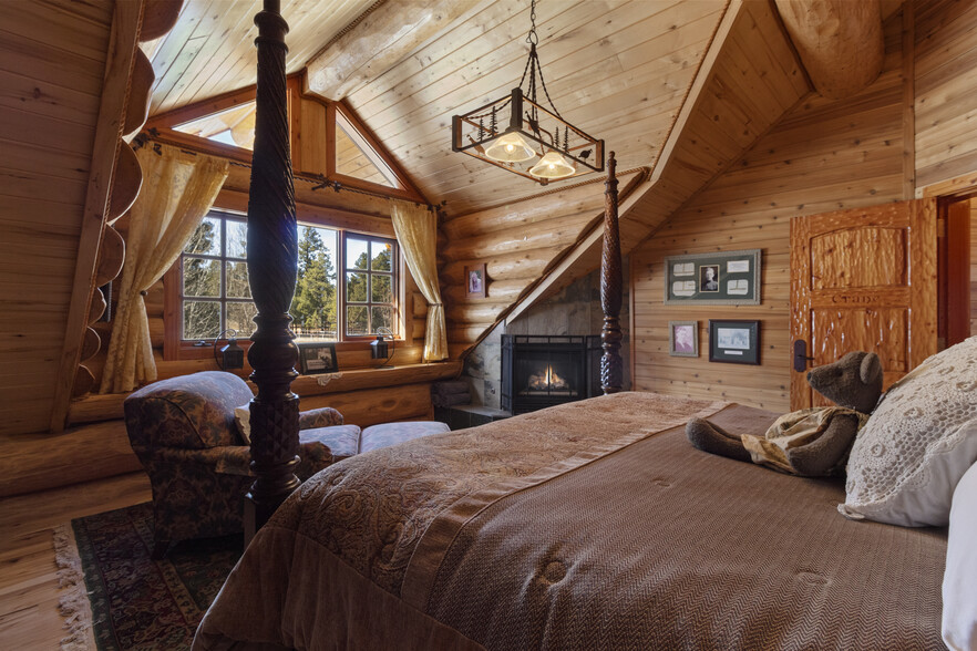 More Photos Of 1613 Black Canyon Rd, Heber Lodge Meeting Hall For Sale