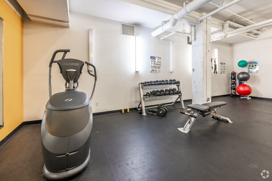 More Photos Of 405 6th Ave, Des Moines Apartments For Lease