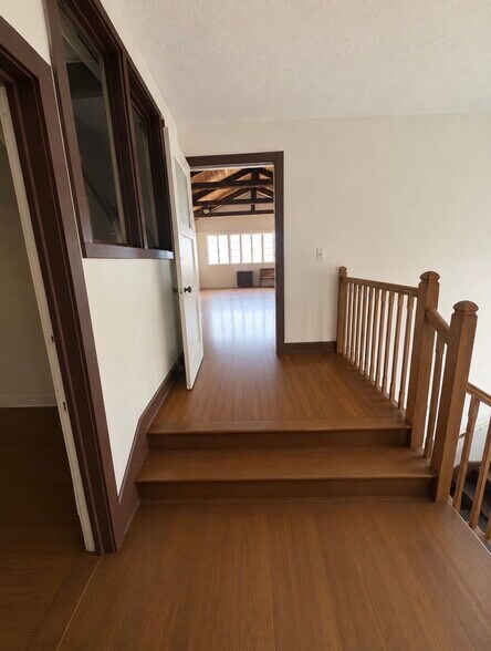 More Photos Of 1209 E Garfield Ave, Glendale Schools For Lease