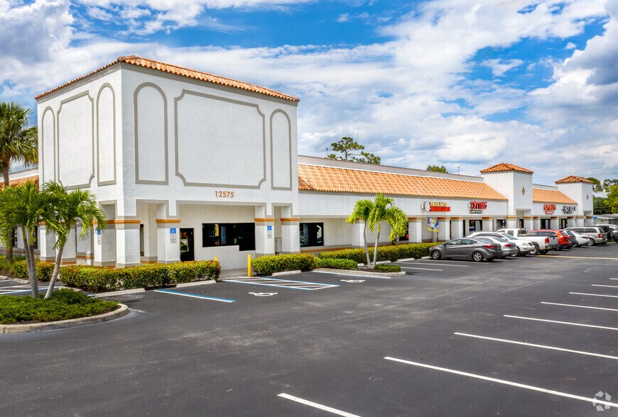 More Photos Of 12575 S Cleveland Ave, Fort Myers Storefront For Lease