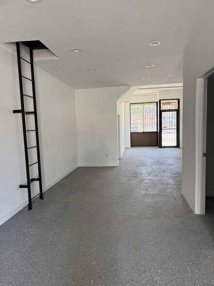More Photos Of 4061 Whittier Blvd, Los Angeles Medical For Lease