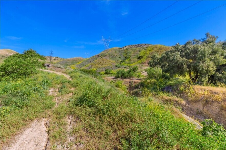 More Photos Of 11326 Wheatland Ave, Sylmar Land For Sale