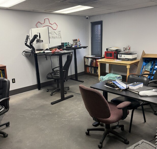 More Photos Of 2050-2070 W 7th Ave, Denver Warehouse For Sale